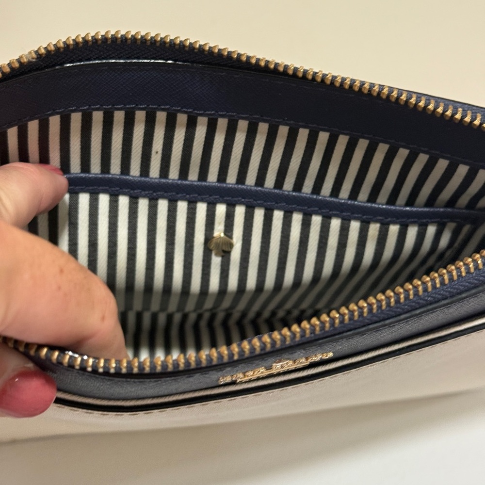 Kate Spade Cameron Street Crossbody - Picture 11 of 12